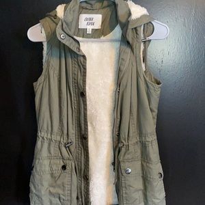 Out edge warm vest